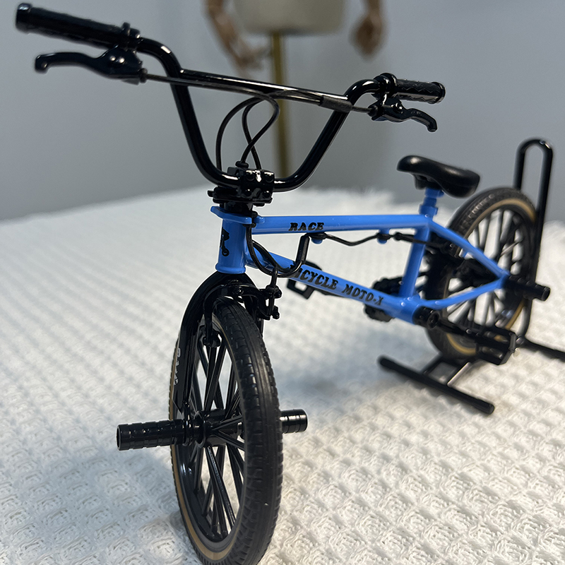Mountain Biking Gifts - 1:8 Mini Model Legering Fiets Met